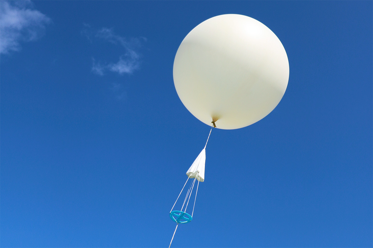 A Weather Balloon Collides With A Boeing 737 In Mid-Flight, Forcing It To Make An Emergency Landing In Utah